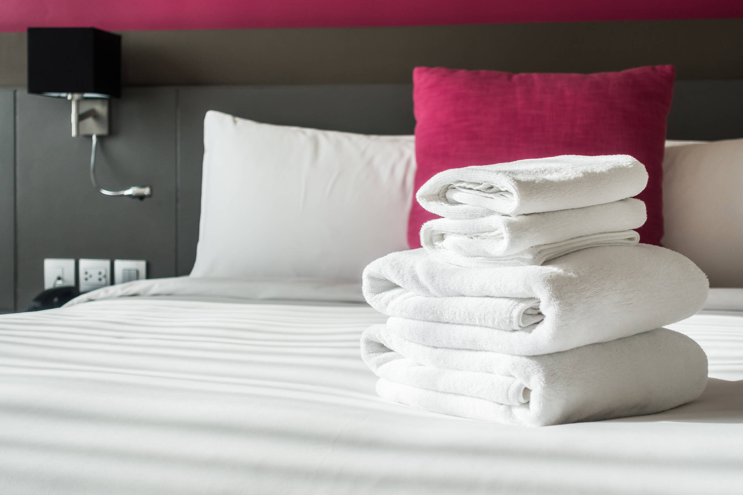 Linge de lit et de bain fourni pour locations saisonnières